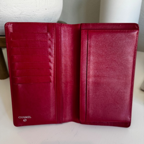 CHANEL CAVIAR WALLET - Picture 7 of 16